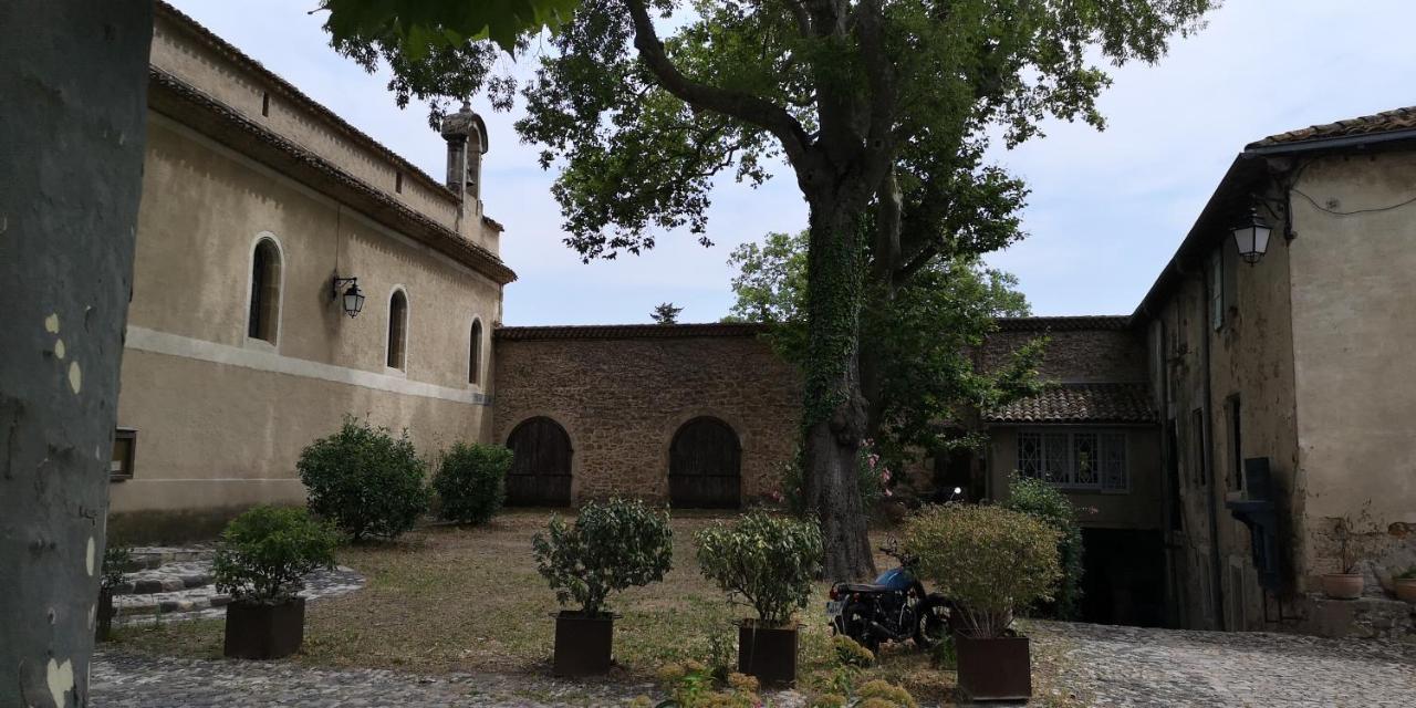 Le Mimosa Bed & Breakfast Saint-Saturnin-de-Lucian ภายนอก รูปภาพ