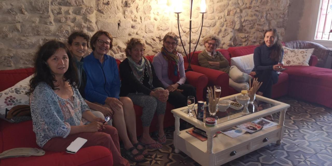 Le Mimosa Bed & Breakfast Saint-Saturnin-de-Lucian ภายนอก รูปภาพ