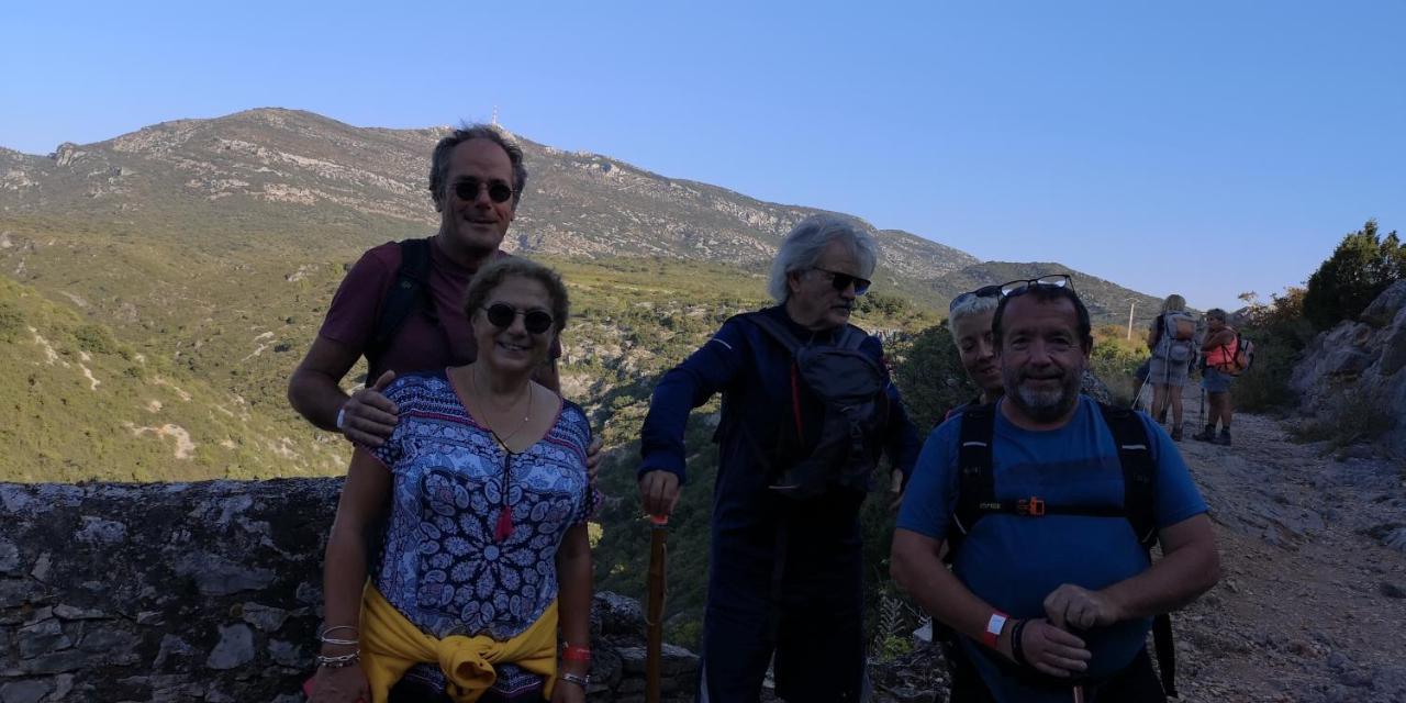 Le Mimosa Bed & Breakfast Saint-Saturnin-de-Lucian ภายนอก รูปภาพ