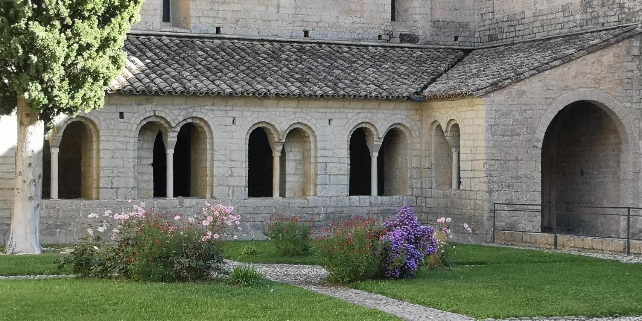 Le Mimosa Bed & Breakfast Saint-Saturnin-de-Lucian ภายนอก รูปภาพ