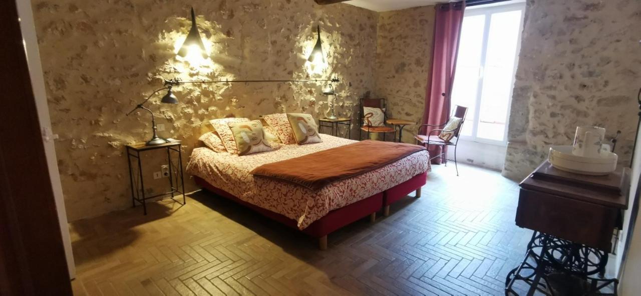 Le Mimosa Bed & Breakfast Saint-Saturnin-de-Lucian ภายนอก รูปภาพ