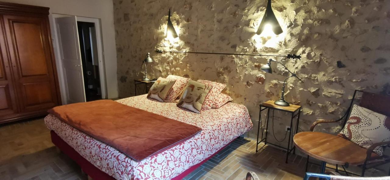 Le Mimosa Bed & Breakfast Saint-Saturnin-de-Lucian ภายนอก รูปภาพ